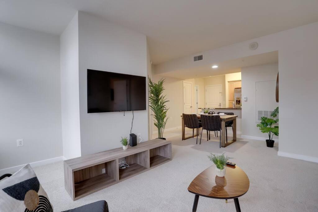 Bright And Cozy Apartment Near Pentagon City Арлінгтон Екстер'єр фото